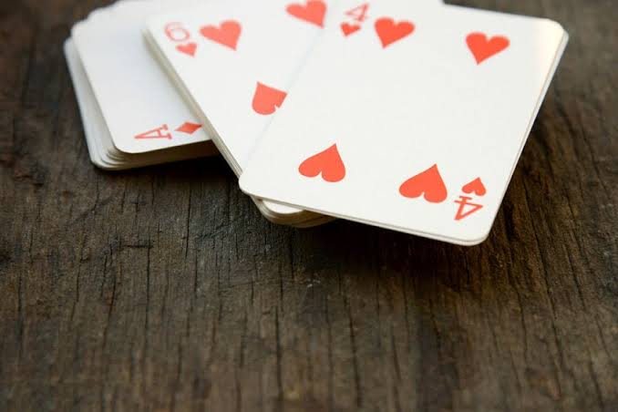 La tâche de jeu de l'Iowa (Iowa Gambling Task ou IGT) est un test de psychologie qui mesure la capacité d'une personne à prendre des décisions